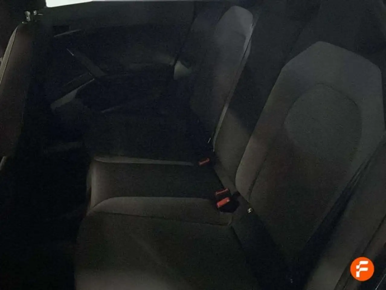 SEAT Ibiza 1.0 TSI S&S Special Edition 110 — Galería del vehículo 24