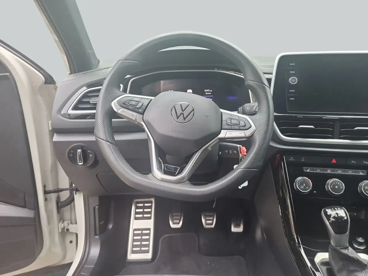 Volkswagen T-Roc 1.0 TSI R-Line IQ-Light RFK ACC APP-Connect — Galerie du véhicule 16