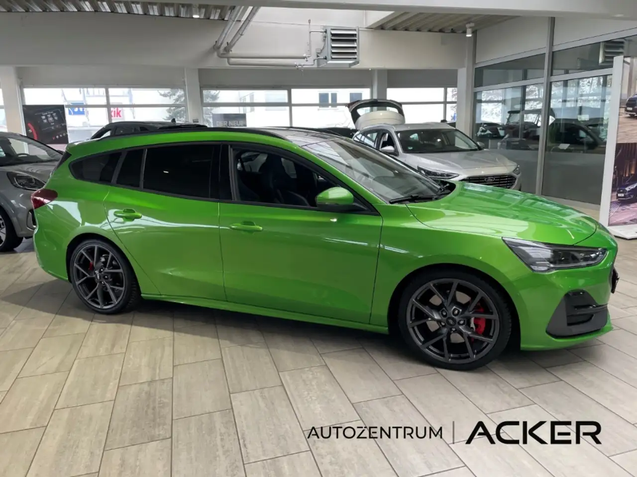 Ford Focus ST X Turnier 2.3 AT Pano/aAHK/ACC -35%* — معرض صور السيارة 7