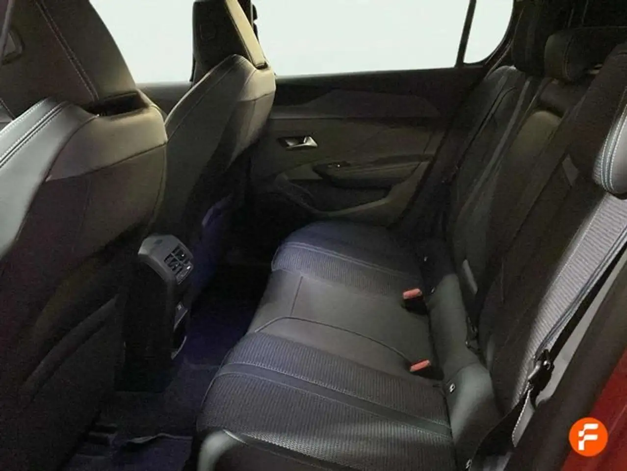 Peugeot 308 SW 1.2 PureTech S&S Allure EAT8 130 — Vehicle gallery 9