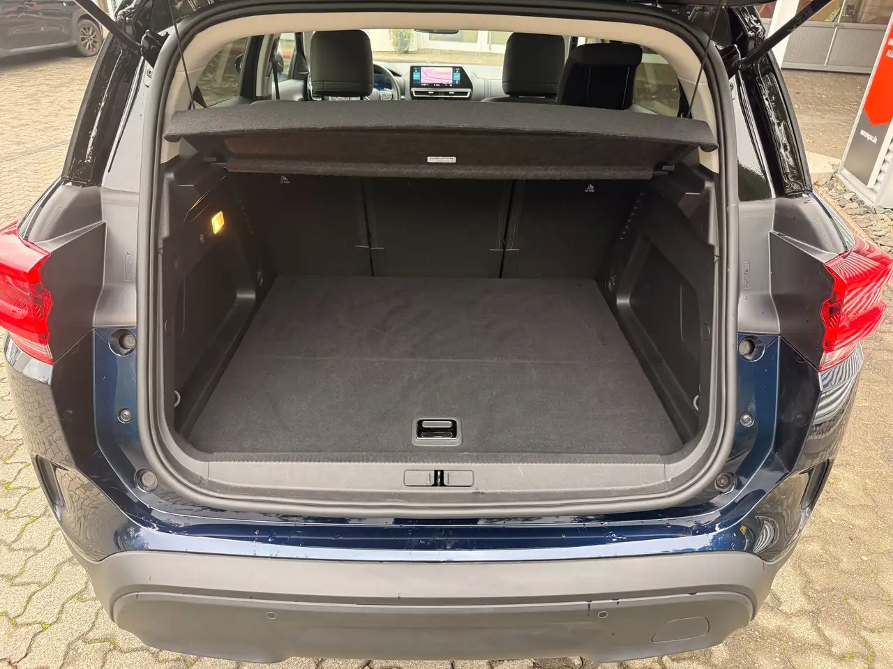 Citroen C5 Aircross Plug-In-Hybrid 180 ë-EAT8 C-Series — Vehicle gallery 10