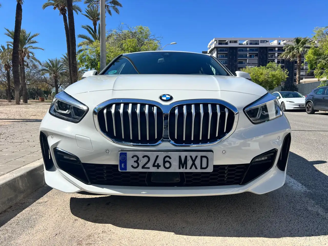 BMW 118 BMW Serie 1 118d Business M Sport — Vehicle gallery 8