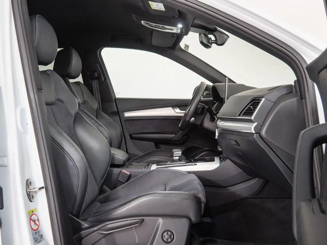 Audi Q5 40 TDI quattro-ultra Black line S tronic 150kW — Vehicle gallery 8