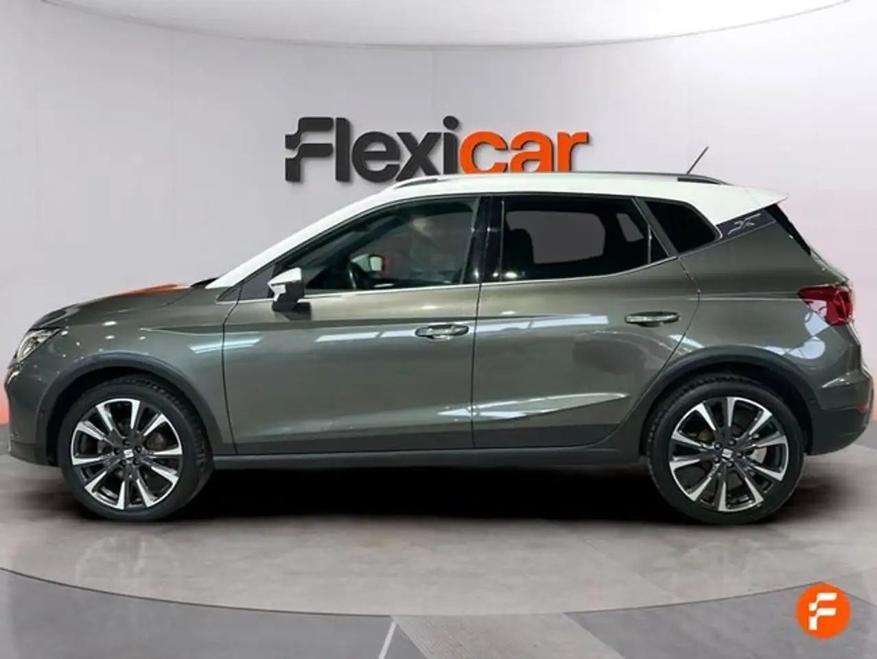 SEAT Arona 1.0 TSI 85kW DSG Style Special Edition — معرض صور السيارة 4
