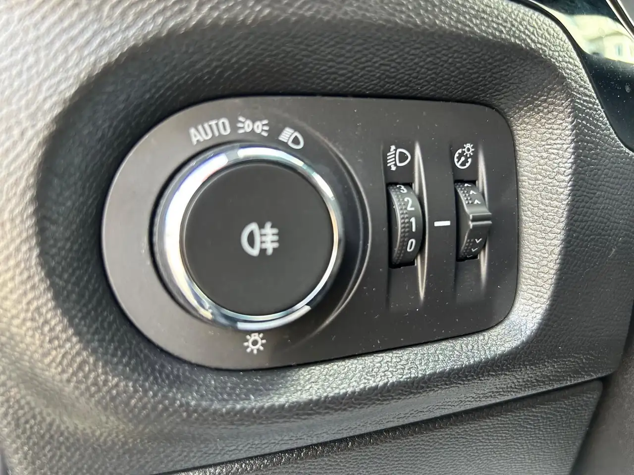 Opel Corsa GS Line°131 PS°Automatik°Kamera°Leder°Navi — Galería del vehículo 17