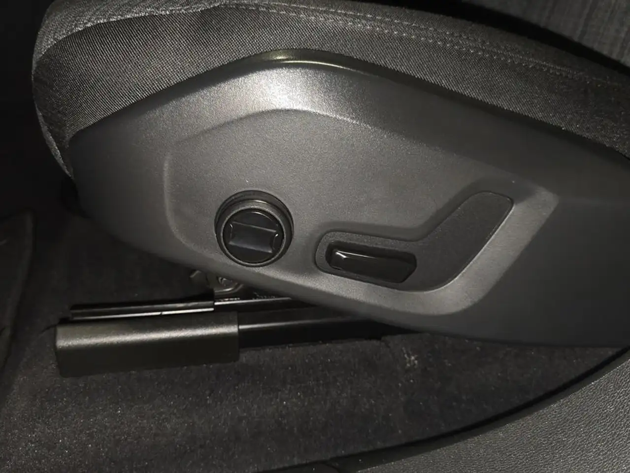 Volvo XC60 XC60 B5 B AWD Core — Galerie du véhicule 19