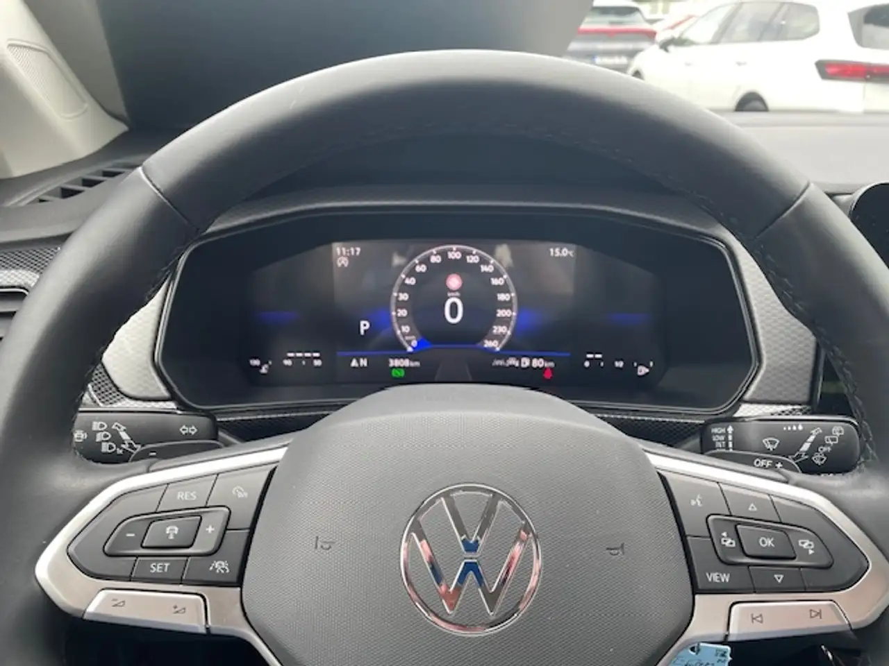 Volkswagen T-Cross 1.0 TSI DSG Life Navi LED ACC Apple CarPlay Androi — معرض صور السيارة 16