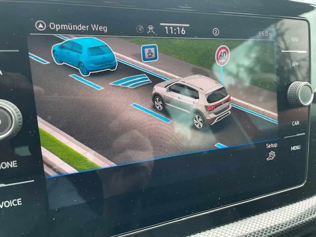 Volkswagen T-Cross 1.0 TSI DSG Life Navi LED ACC Apple CarPlay Androi — معرض صور السيارة 21