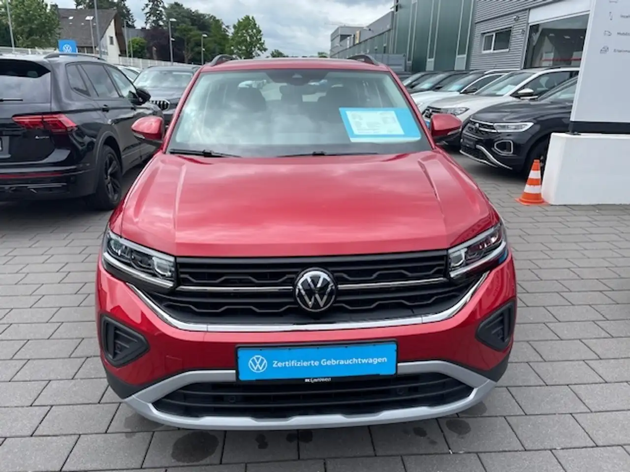Volkswagen T-Cross 1.0 TSI DSG Life Navi LED ACC Apple CarPlay Androi — معرض صور السيارة 5
