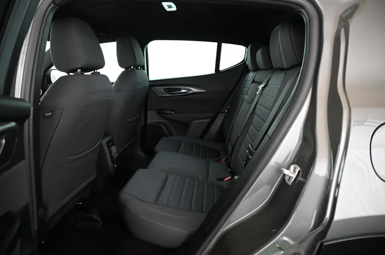 Alfa Romeo Tonale 1.3 PHEV 280 Q4 Ti LED/NAVI/ACC/KAMERA/18 — Vehicle gallery 26