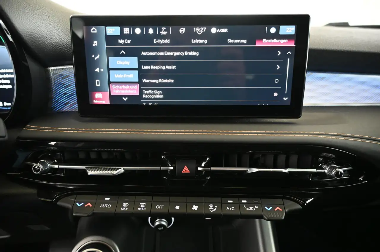 Alfa Romeo Tonale 1.3 PHEV 280 Q4 Ti LED/NAVI/ACC/KAMERA/18 — Vehicle gallery 16