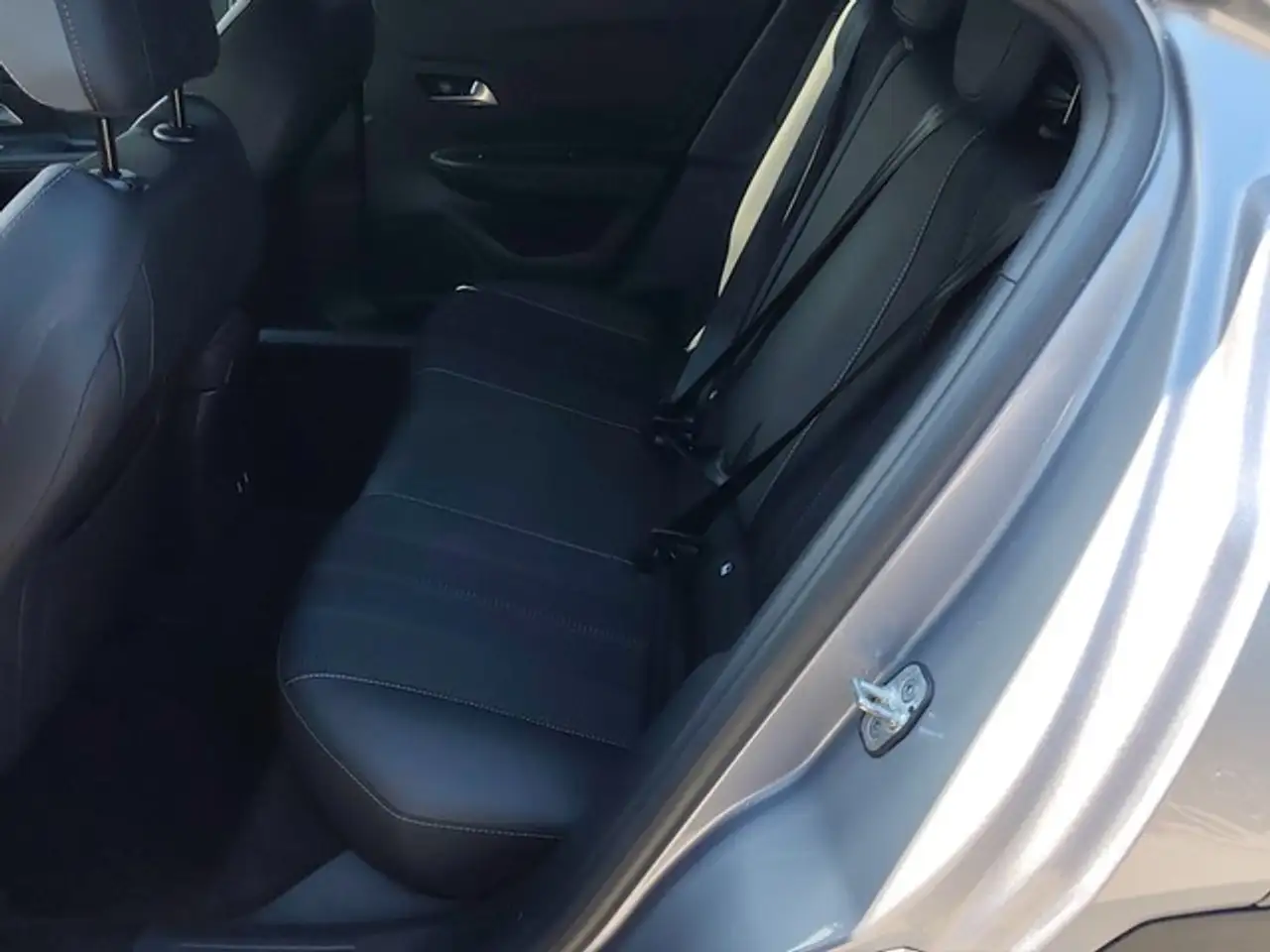 Opel Mokka GS Line 1.2 ALLWETTER WINTERPAKET SHZ PDC KAMERA — Galerie du véhicule 15