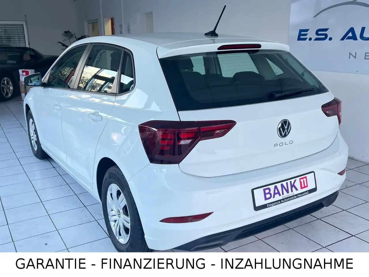 Volkswagen Polo VI Basis/1.Hand/Garantie/*WENIG KM* — Vehicle gallery 3