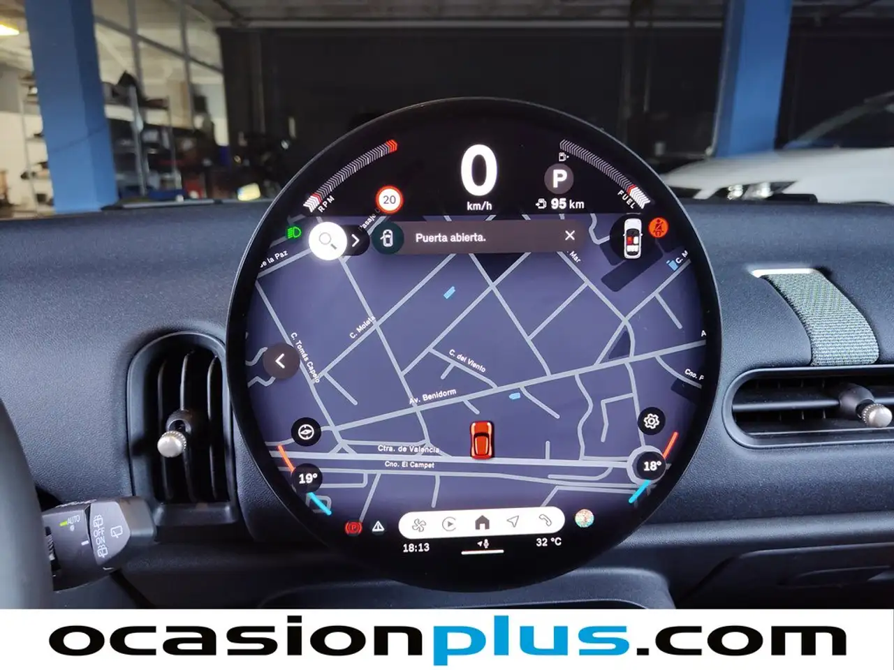 MINI Cooper 5 puertas C Essential Aut. — Galería del vehículo 7