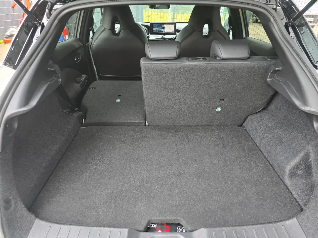 Nissan Juke Hybrid 1.6 N-Design — معرض صور السيارة 38