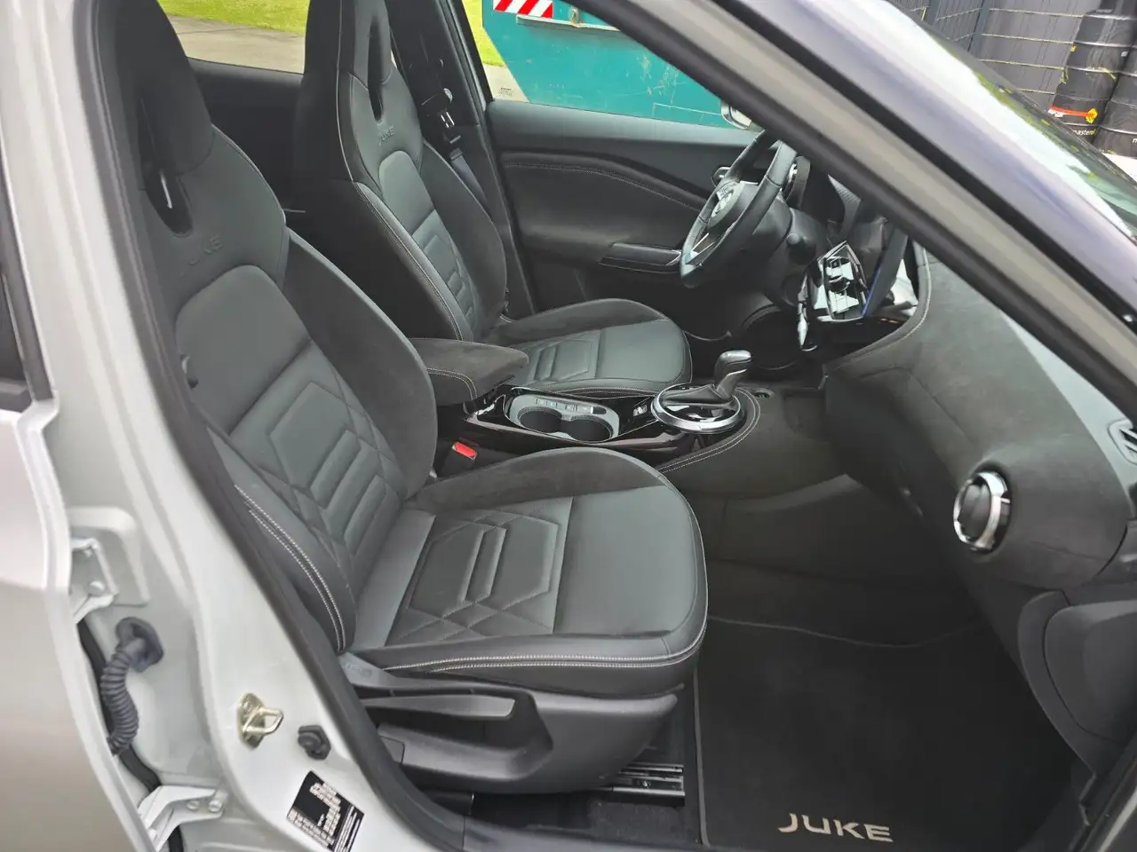 Nissan Juke Hybrid 1.6 N-Design — معرض صور السيارة 35