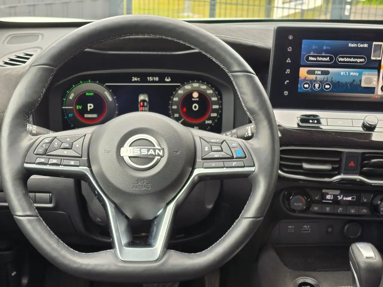 Nissan Juke Hybrid 1.6 N-Design — معرض صور السيارة 22