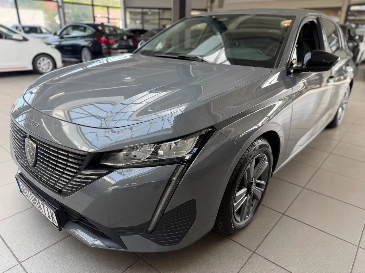 Peugeot 308 Allure * 1.Hand * SHZ * Navi * Head-Up * — Vehicle gallery 3
