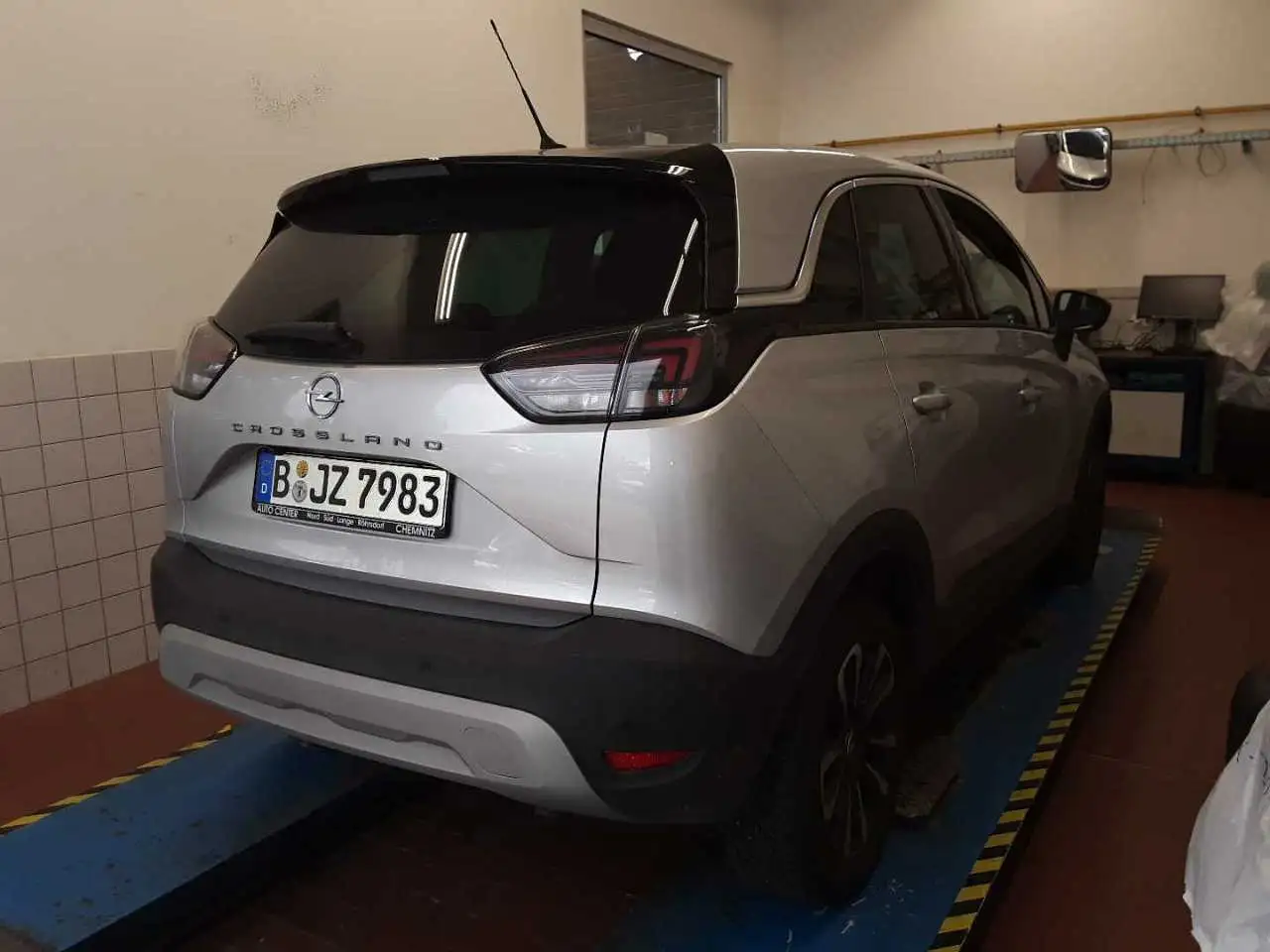 Opel Crossland AT6 Elegance LED/Navi/ErgoPDC/Kamera — معرض صور السيارة 5