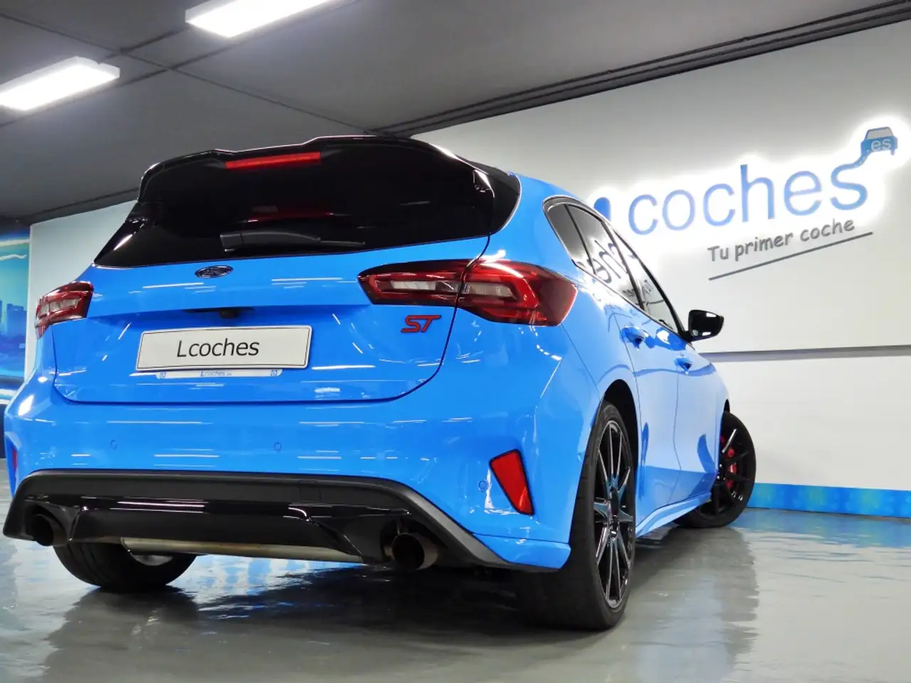 Ford Focus 2.3 Ecoboost ST Edition — Vehicle gallery 33