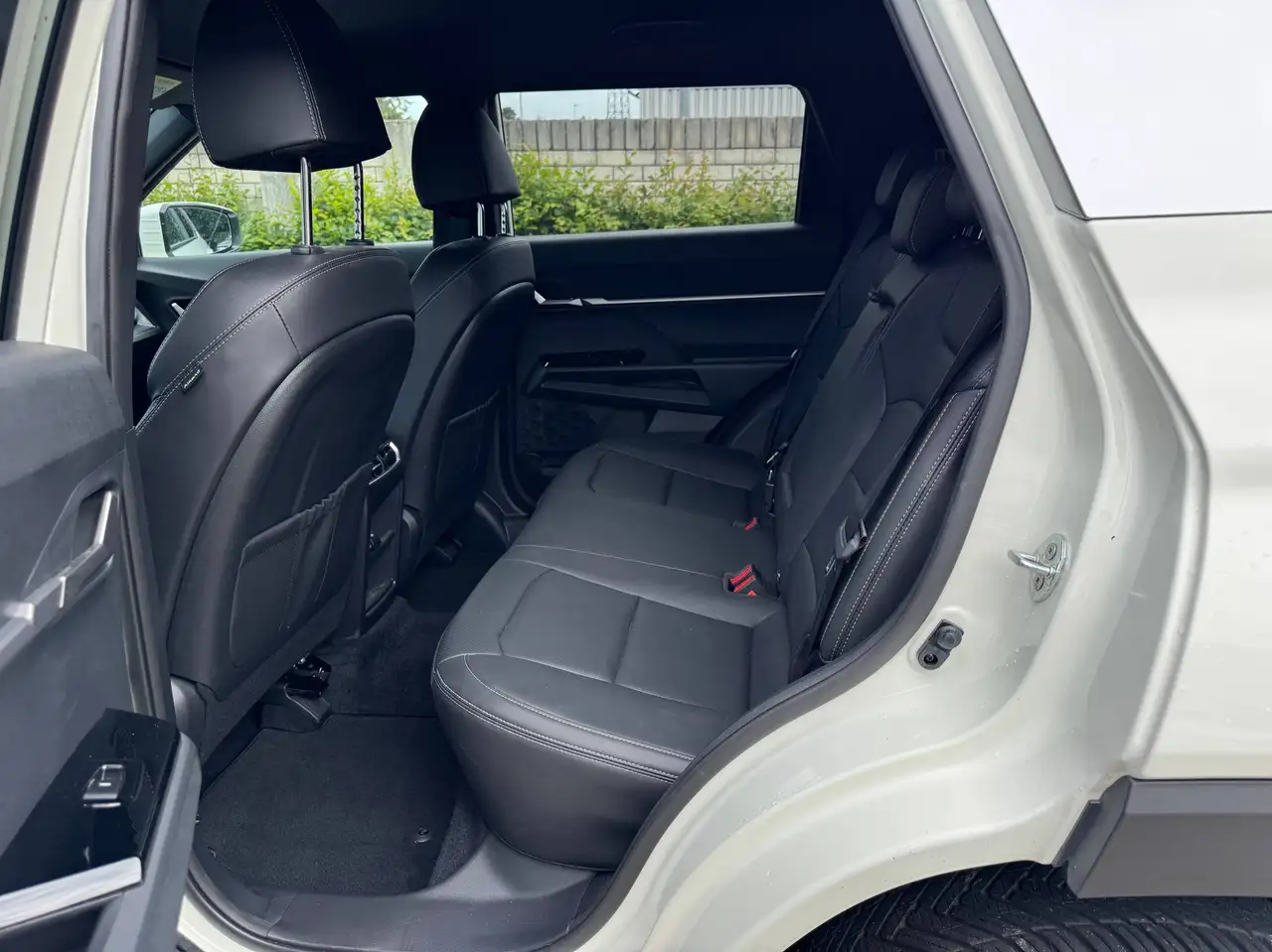 SsangYong Torres Quartz Automatik, Allwetter,Leder, nur 19.150 km, Garantie bis 02.2029. — Galerie du véhicule 15