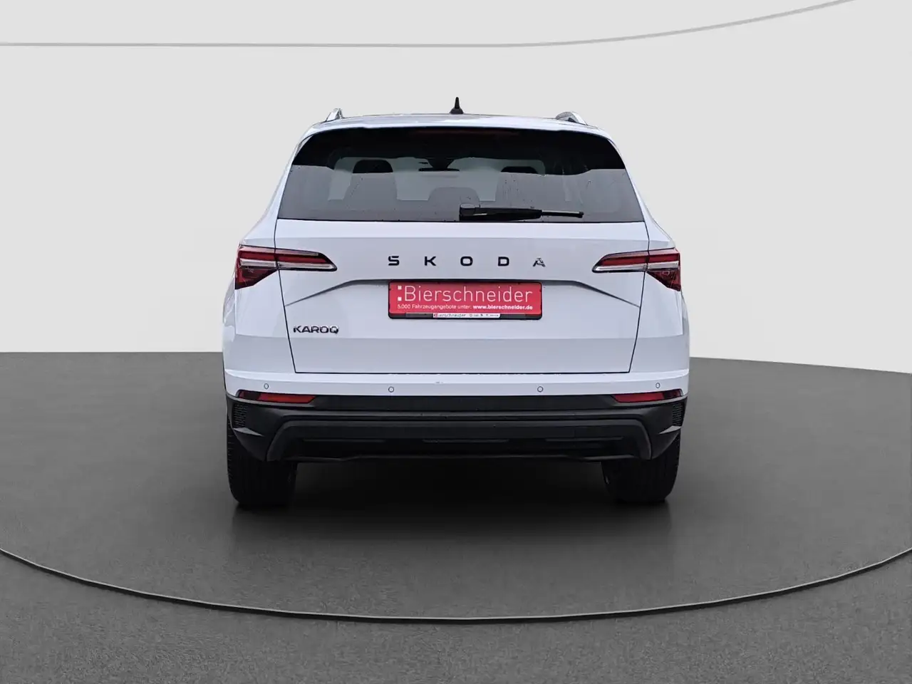 Skoda Karoq 1.5 TSI DSG Selection ACC PDC SMART LINK SITZH KES — Galerie du véhicule 8