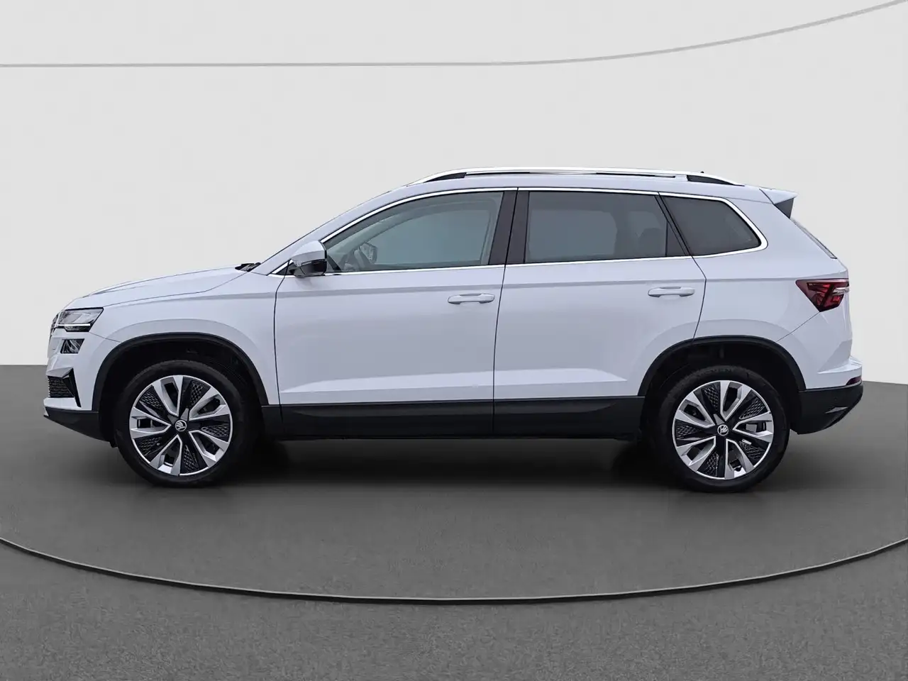 Skoda Karoq 1.5 TSI DSG Selection ACC PDC SMART LINK SITZH KES — Galerie du véhicule 5