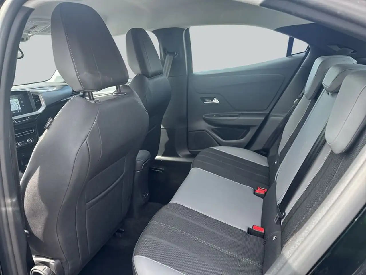 Opel Mokka 1.2 DI Turbo Elegance — Galerie du véhicule 11