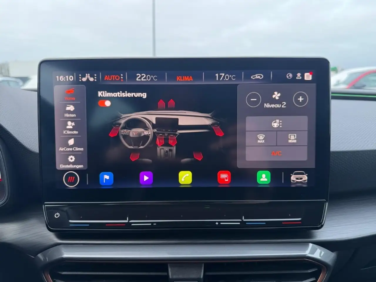 CUPRA Leon 2.0 TSI VZ LED Navi ACC Sitzh. Kamera 19'' — Galería del vehículo 30