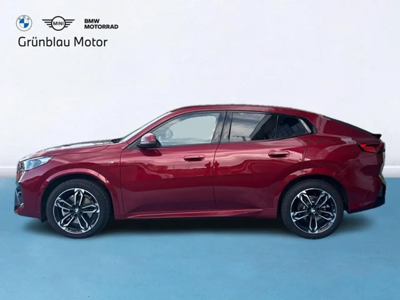 BMW X2 sDrive 20iA — Vehicle gallery 4