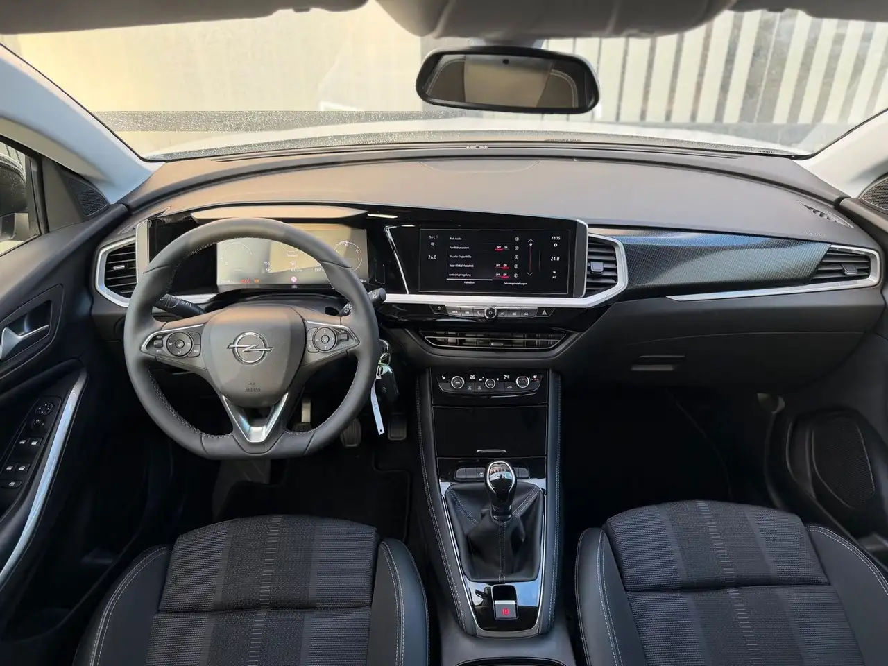 Opel Grandland X Grandland GS Line TEMPO 360 KAM NAV LKA AEB — Galería del vehículo 22