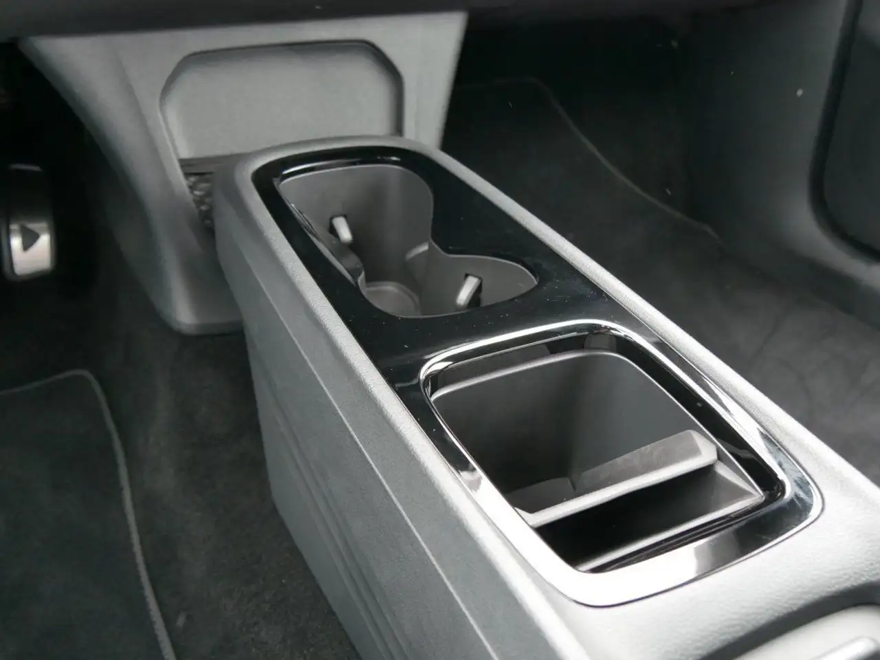 Volkswagen ID.3 Pro Move Navi LED ACC PDC SHZ — Galería del vehículo 15