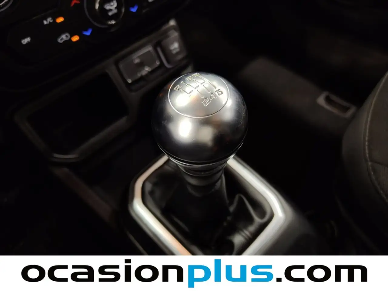 Jeep Renegade 1.0 Limited 4x2 — معرض صور السيارة 5