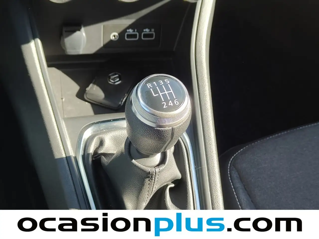 Renault Captur TCe Evolution 74kW GLP — Vehicle gallery 5
