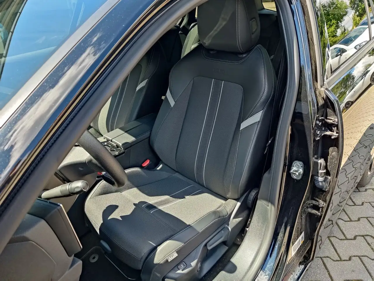 Opel Astra L ST 1.2 GS*AHK*LED*SHZ*RFK* — Galerie du véhicule 4