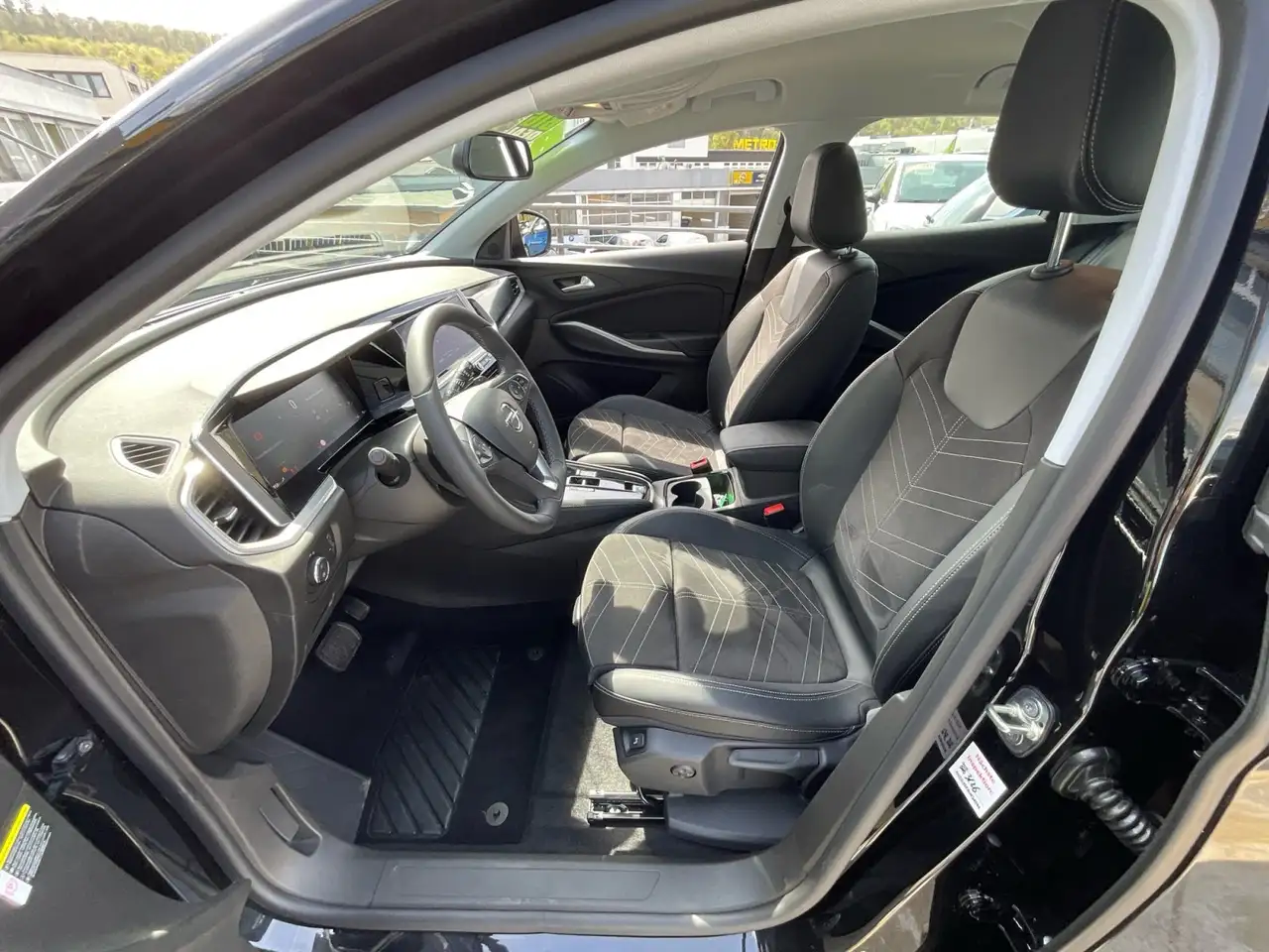 Opel Grandland GS Line Alcantara,Navi, ACC, LED-Licht, — Vehicle gallery 12