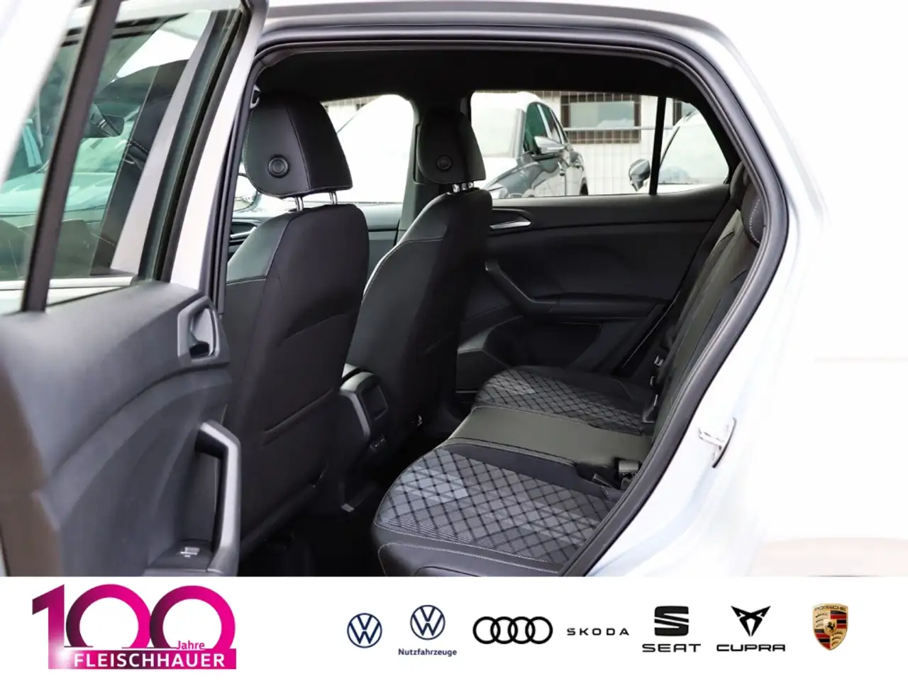 Volkswagen T-Cross R-Line 1.5 TSI DSG VK40.600,- EUR SHZ PDCv+h ACC — Galerie du véhicule 8