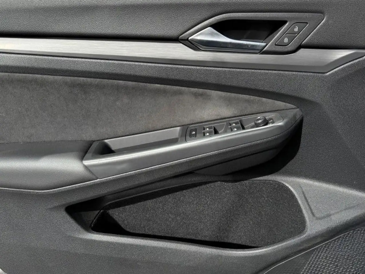 Volkswagen Golf VIII Style ERGOACTIVE/MASSAGE/PRIVACY/ACC — Galerie du véhicule 18