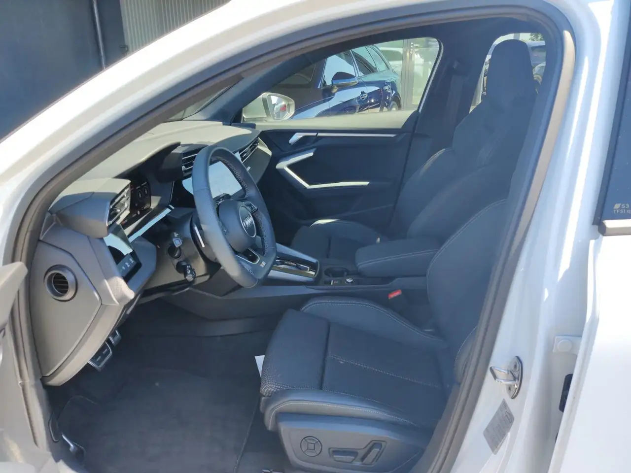 Audi S3 2.0 TFSI q. S-Tronic, LED, ACC, Amb — معرض صور السيارة 9