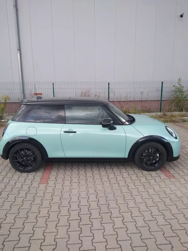 MINI Cooper S Favo.TrimAut.PanoramAccE.SitzeXL-Paket — Galería del vehículo 7