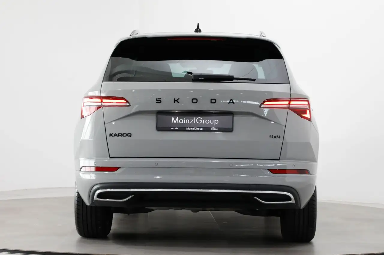 Skoda Karoq 2.0 TSI 4x4 DSG Sportline AHK Kam SHZ Navi — Vehicle gallery 12