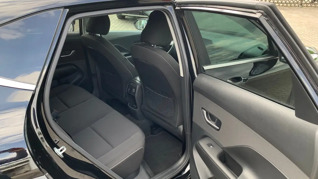 Hyundai KONA Trend 2WD — معرض صور السيارة 13