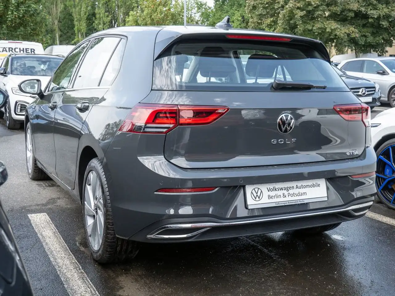 Volkswagen Golf VIII 1.5 eTSI DSG Style LED-Plus PDC SHZ — معرض صور السيارة 5