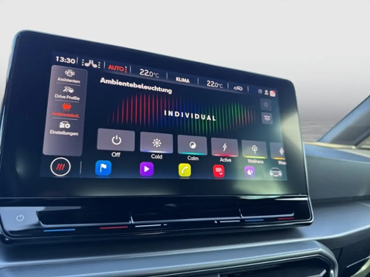 SEAT Leon FR 1.5eTSI DSG NAVI AHK KAMERA SHZG LED KLIMA ALU — معرض صور السيارة 23