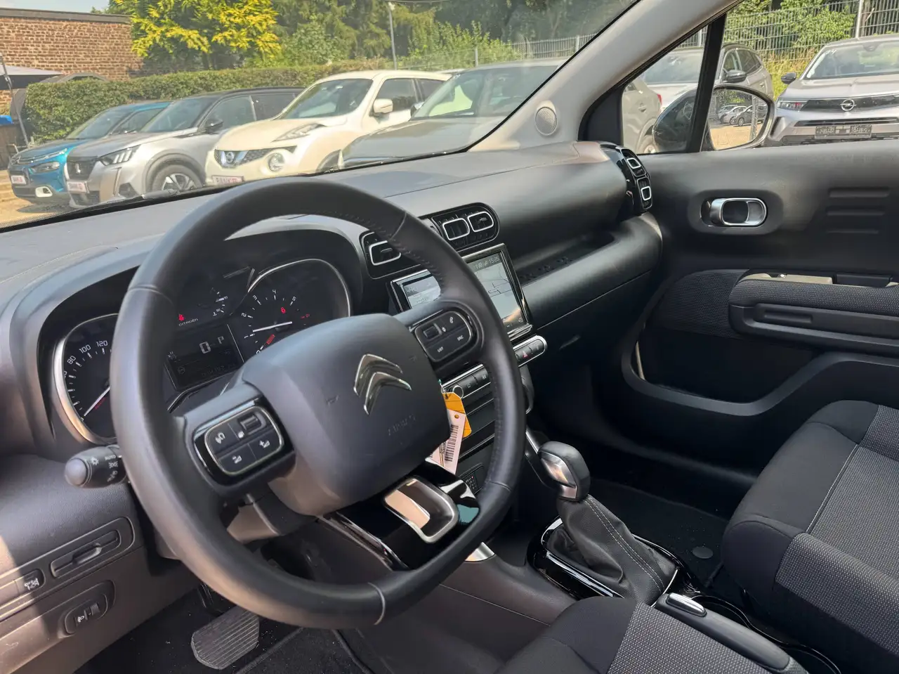 Citroen C3 Aircross 1,2i*Automatik*Navigation*1.Hand VF72RHNS1R4015260 — Galería del vehículo 7