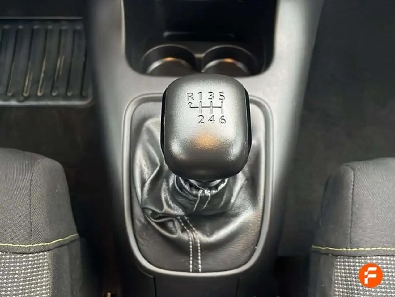 Citroen C3 BlueHDi 75KW (100CV) Plus — معرض صور السيارة 16
