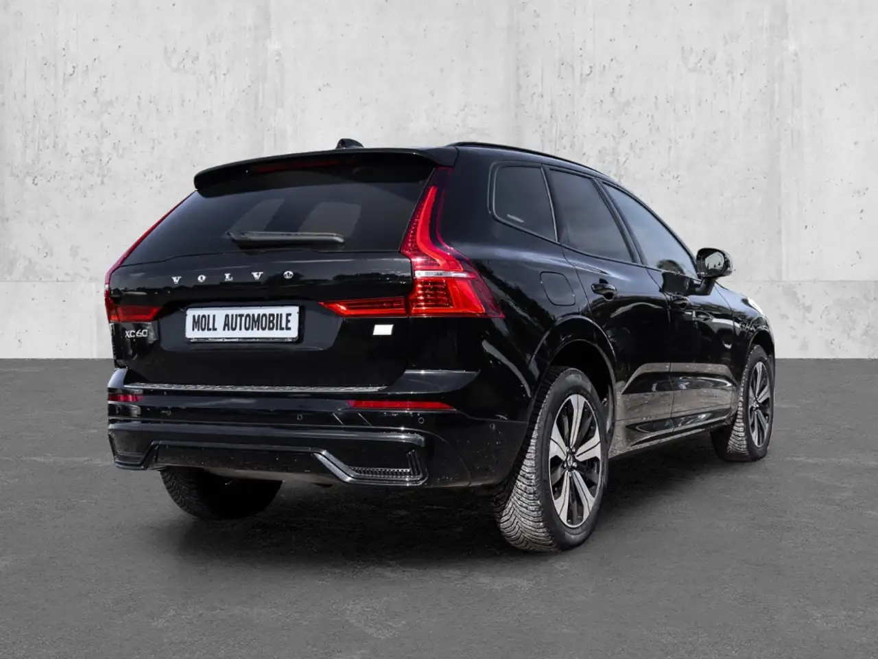 Volvo XC60 Plus Dark Recharge Plug-In Hybrid AWD T8 Twin Engi — Galerie du véhicule 2