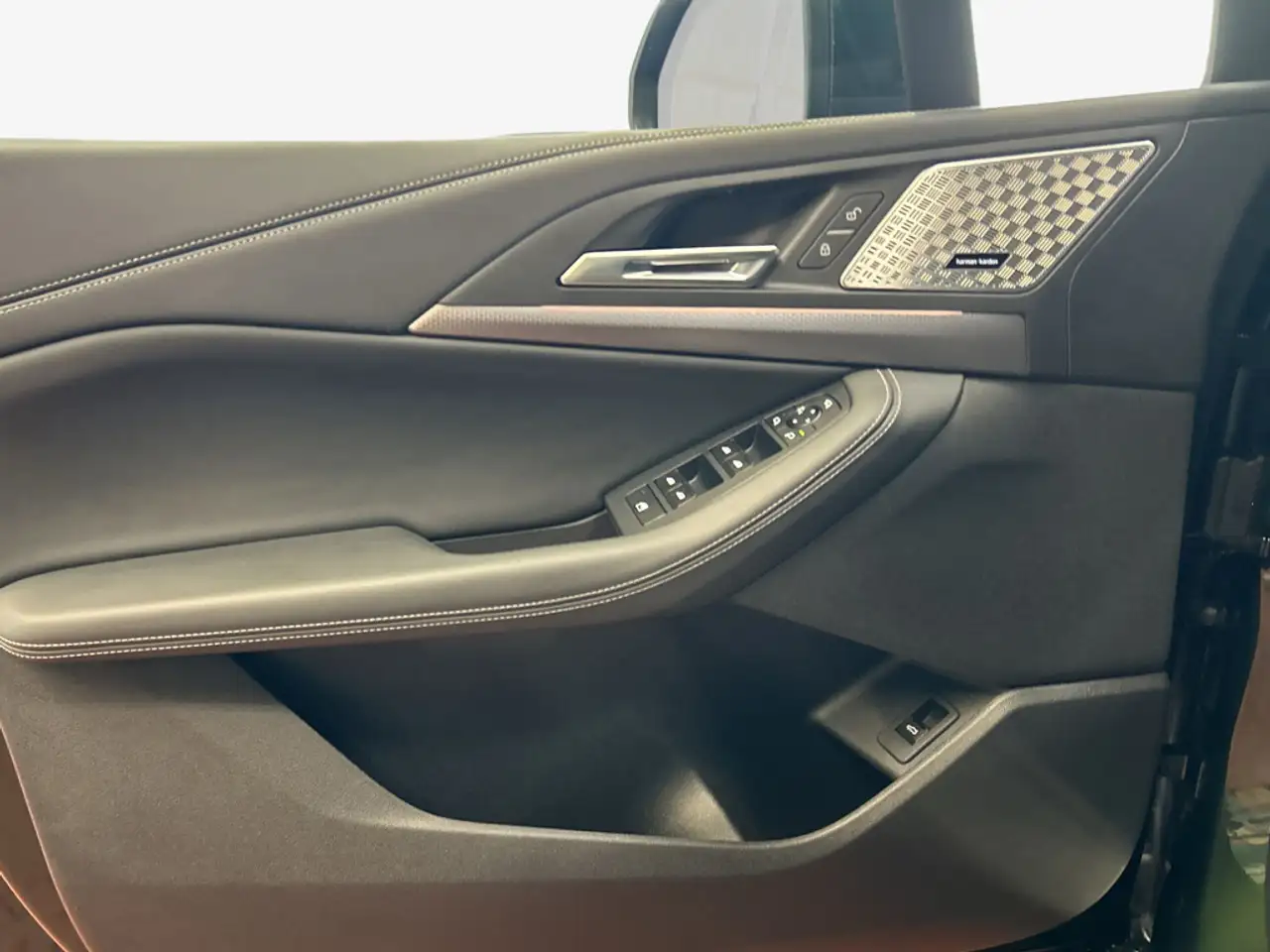 BMW 218 218i Active Tourer M Sport, AHK, Panoramadach — Vehicle gallery 21