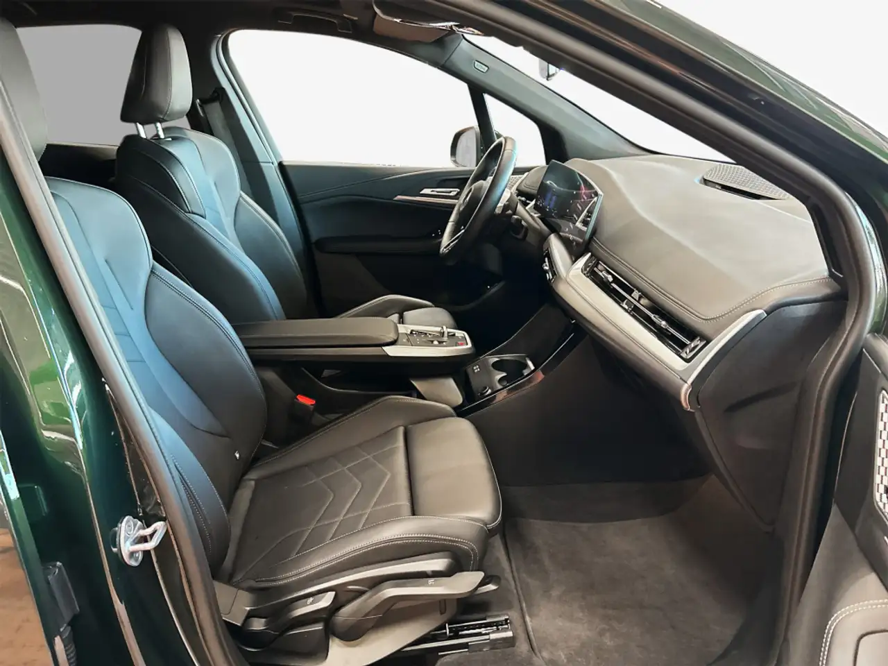 BMW 218 218i Active Tourer M Sport, AHK, Panoramadach — Vehicle gallery 14