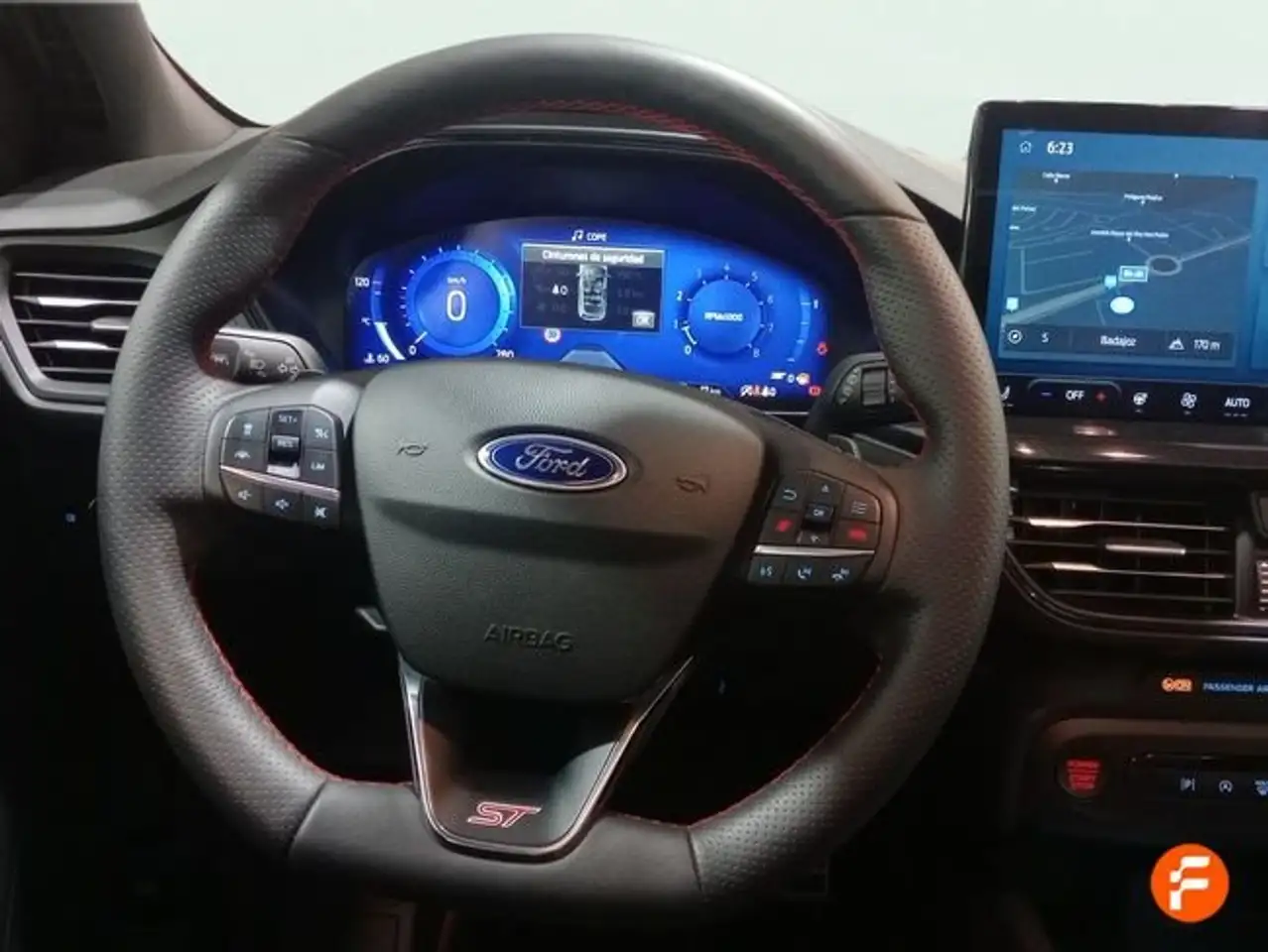 Ford Focus 2.3 ECOBOOST 280 ST AUTOMATICO START-STOP — Galerie du véhicule 10
